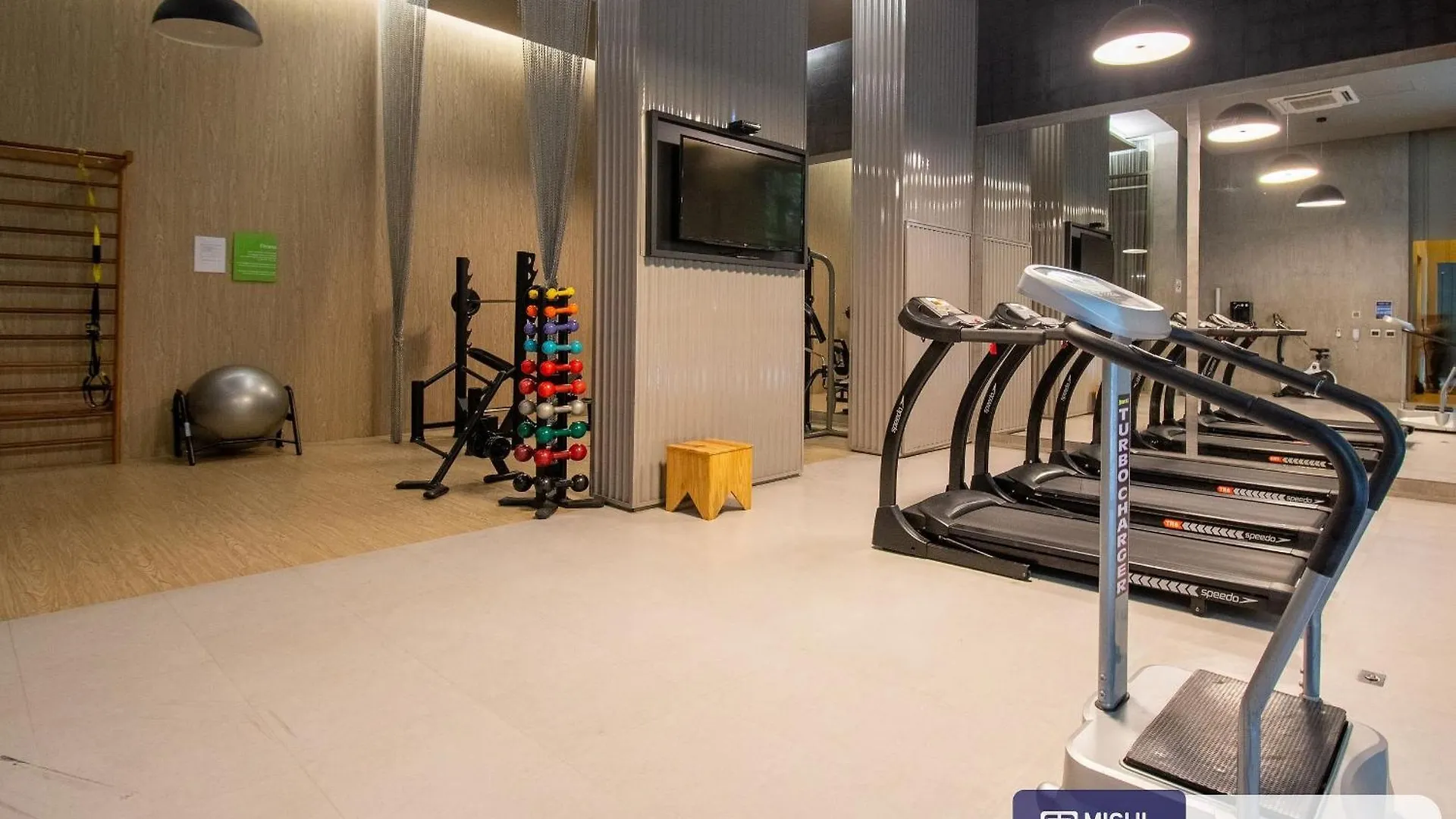 Lindo Studio Metro/Praca Republica Ac/Wf/Cozinha contacts
